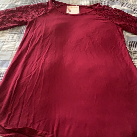 🔥🆕 MEDIUM High/Low Red Lace Tunic Top - Picture 4 of 7